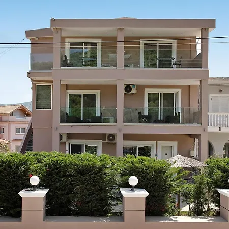 Διαμέρισμα Dionysia A1 *